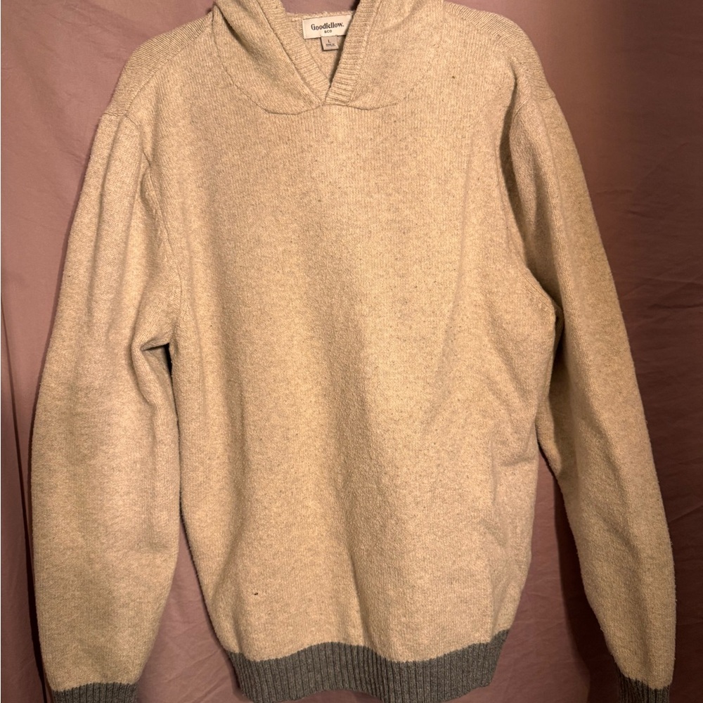 Goodfellow & Co Men's Beige V-Neck Sweater